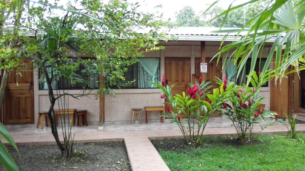 Cabinas Popular Puerto Viejo de Talamanca 외부 사진